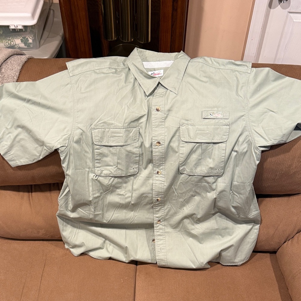 Men's Casual Light Green Button Down Shirt